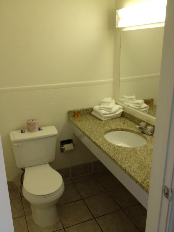 Weber Inn Kitchener Pokój zdjęcie